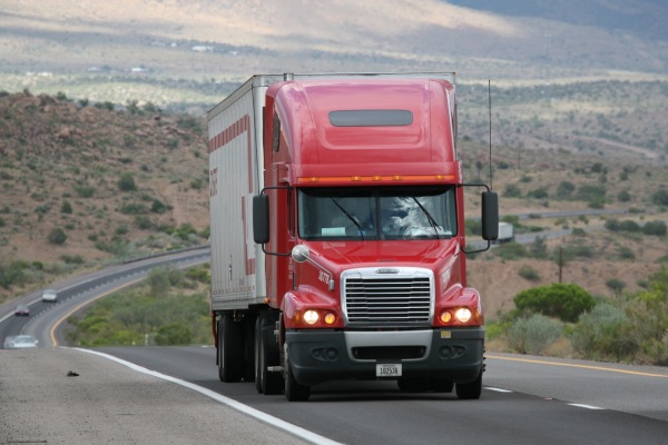 Why Regional Truck Driving is the Perfect Balance for Drivers